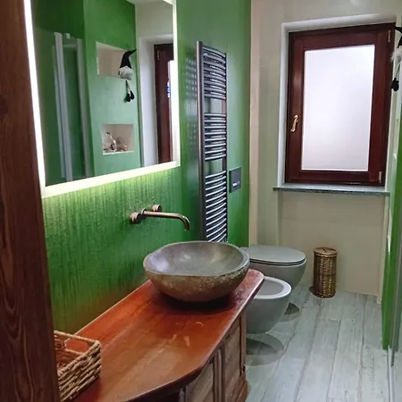 Le Petit Bijou